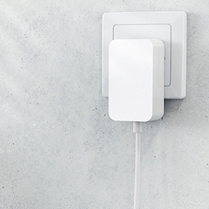 12v power adapter white