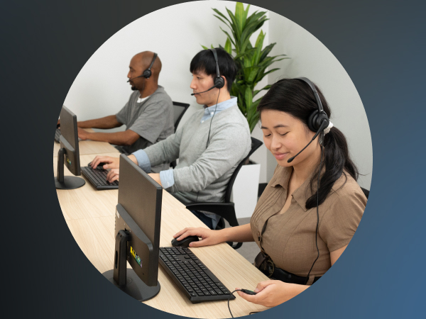 lightweight headset, Adjustable headband, easy-to-clean leatherette earpad, double-stitched earpad