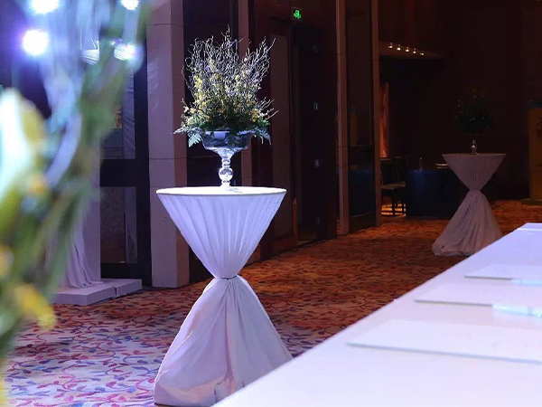banquet chair