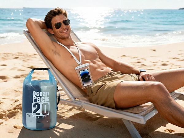 Waterproof dry bag &amp;amp; phone pouch: protect belongings during beach leisure time