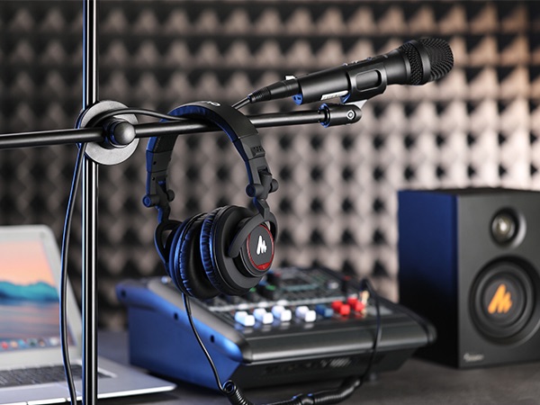 studio microphone
