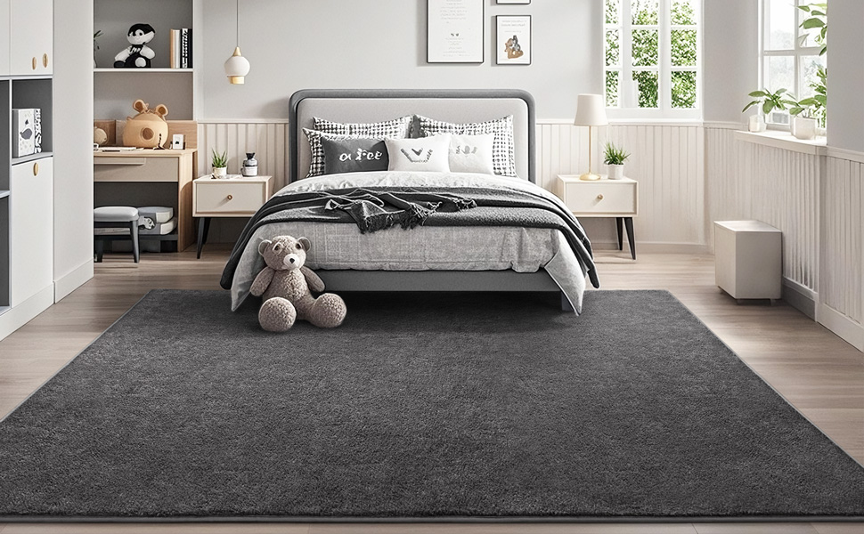 Drak Grey Bedroom Rug