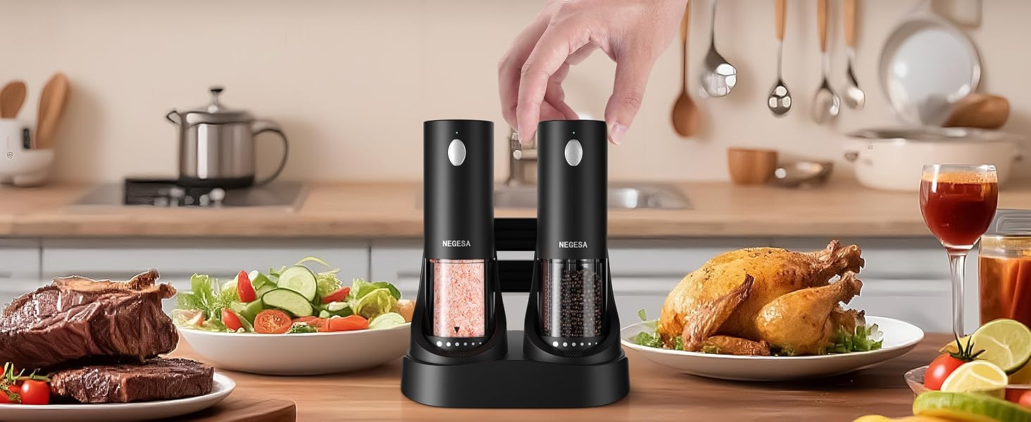 salt and pepper grinder set