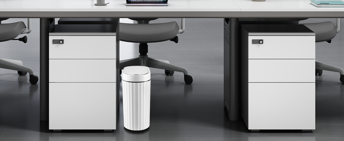 bathroom garbage with lid