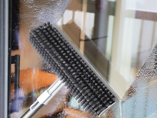 floor scrub brush with long handle