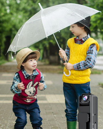 Completely free your hands when using, easy to shoot first person view.