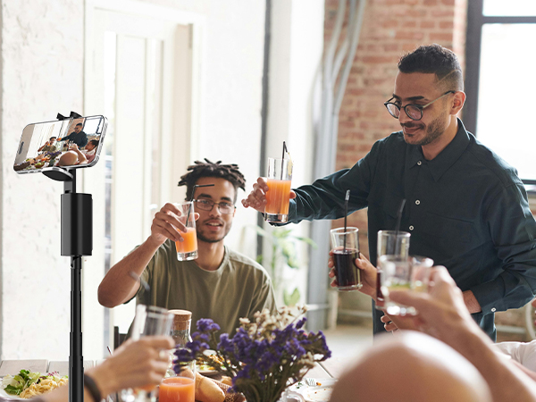or family and friend get-togethers: our selfie stand keeps your face in focus, no matter the crowd