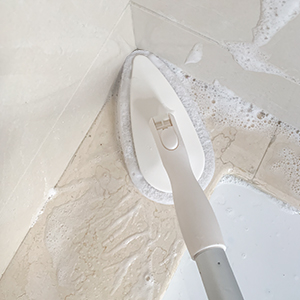 tub and tile scrubber with long handle bathtub scrubber with handle