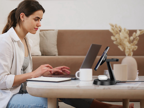 Wireless Charger Station