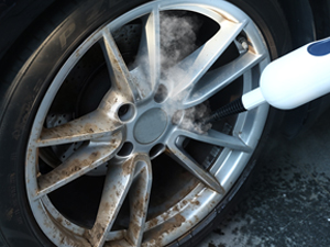 Cleaning Car Wheels