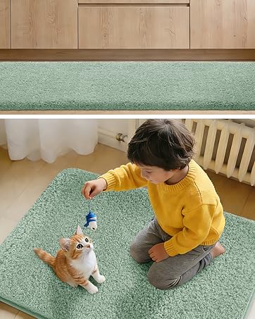 green bath mat
