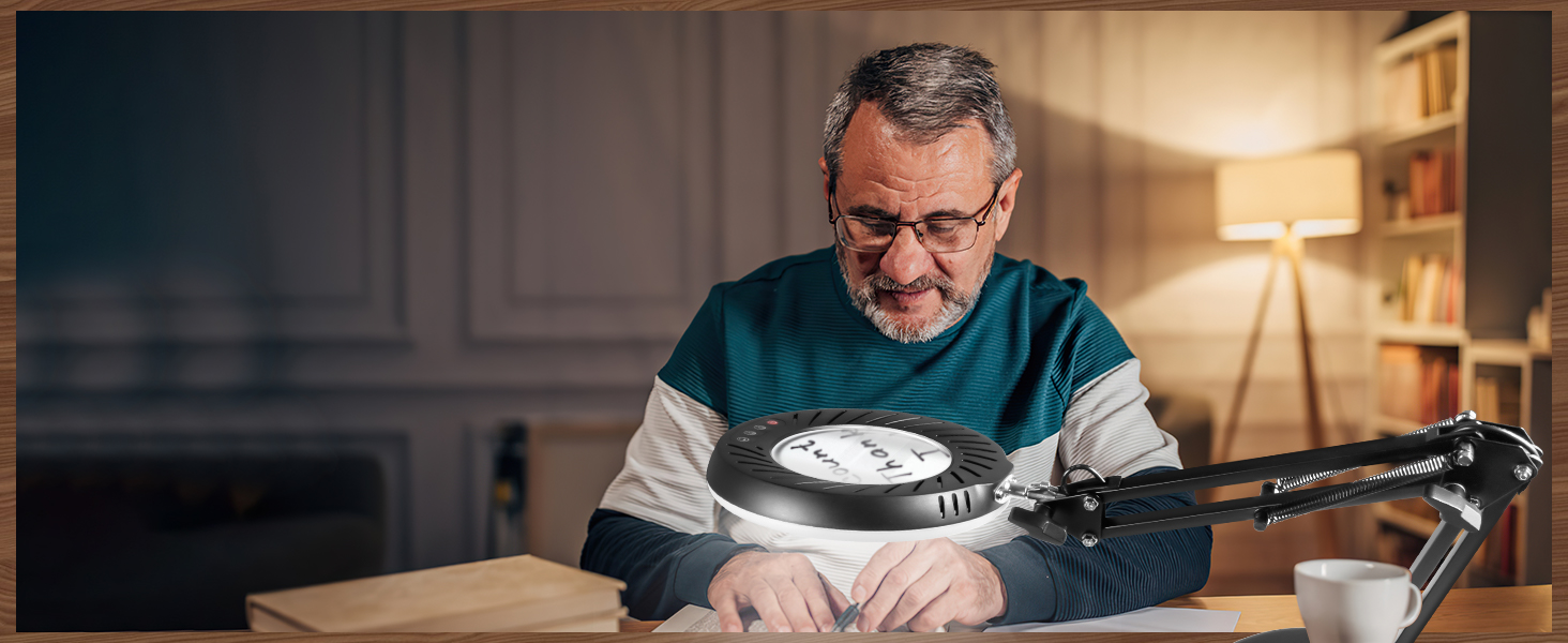 Magnifying Glass with Light