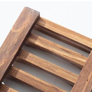 DETAIL of soap dish 2