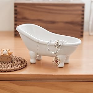 jewellery holder