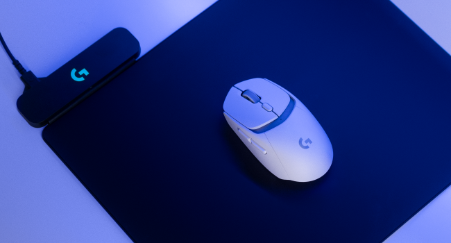 Logitech G309 LIGHTSPEED Wireless Lightweight Gaming Mouse with 6 programmable buttons