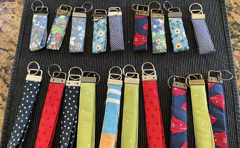 Key Fob Hardware Set, 50 Pieces, 1 Inch, with Installation Pliers Tool, for Wristlet