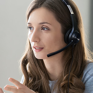 BE HEARD CLEARLY WITH TWO-WAY NOISE CANCELLATION 