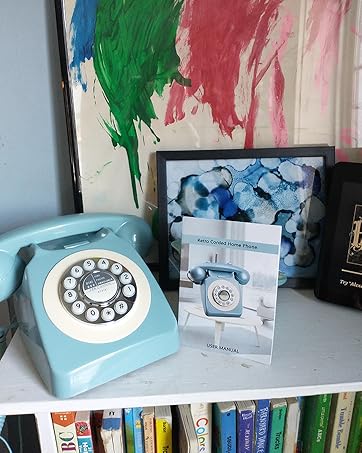 Retro Phone with Push Button