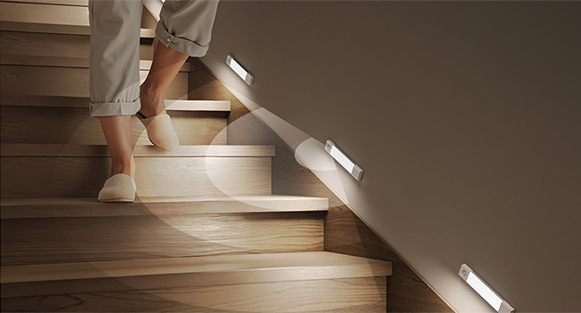 STEP LIGHT