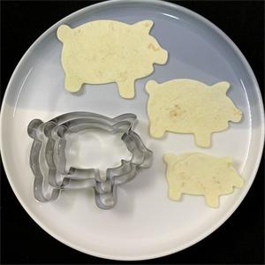 pig cookie cutter