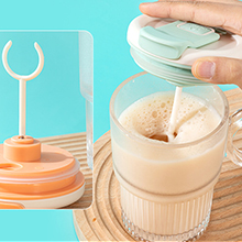 The half-moon circular stirring rod is more uniform and delicate