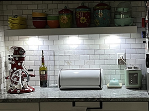 under cabinet lights