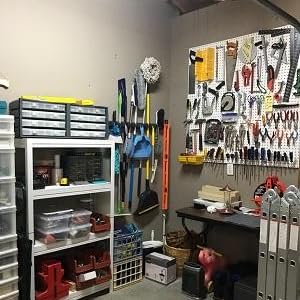 broom organzier