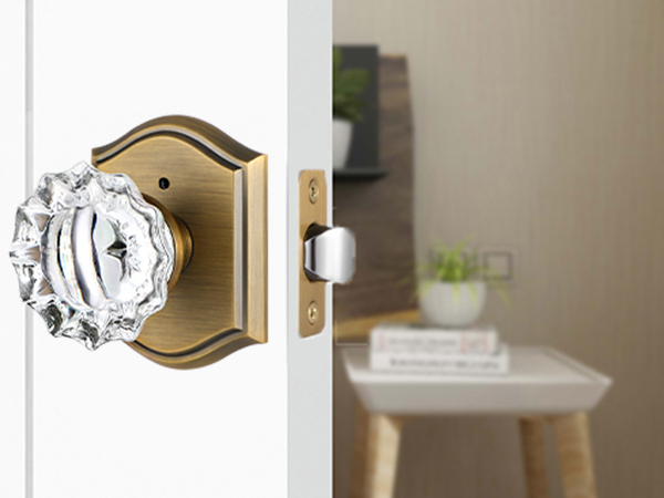 glass door knobs
