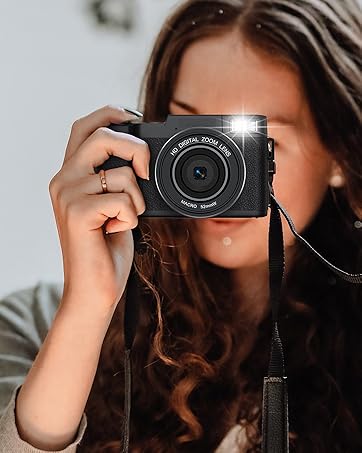 CeezeCam digital camera for vlogging