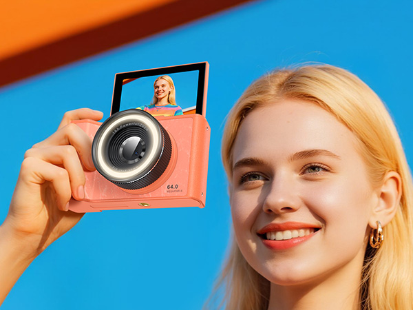 W &amp;amp; O digital camera for Beginners with flip screen