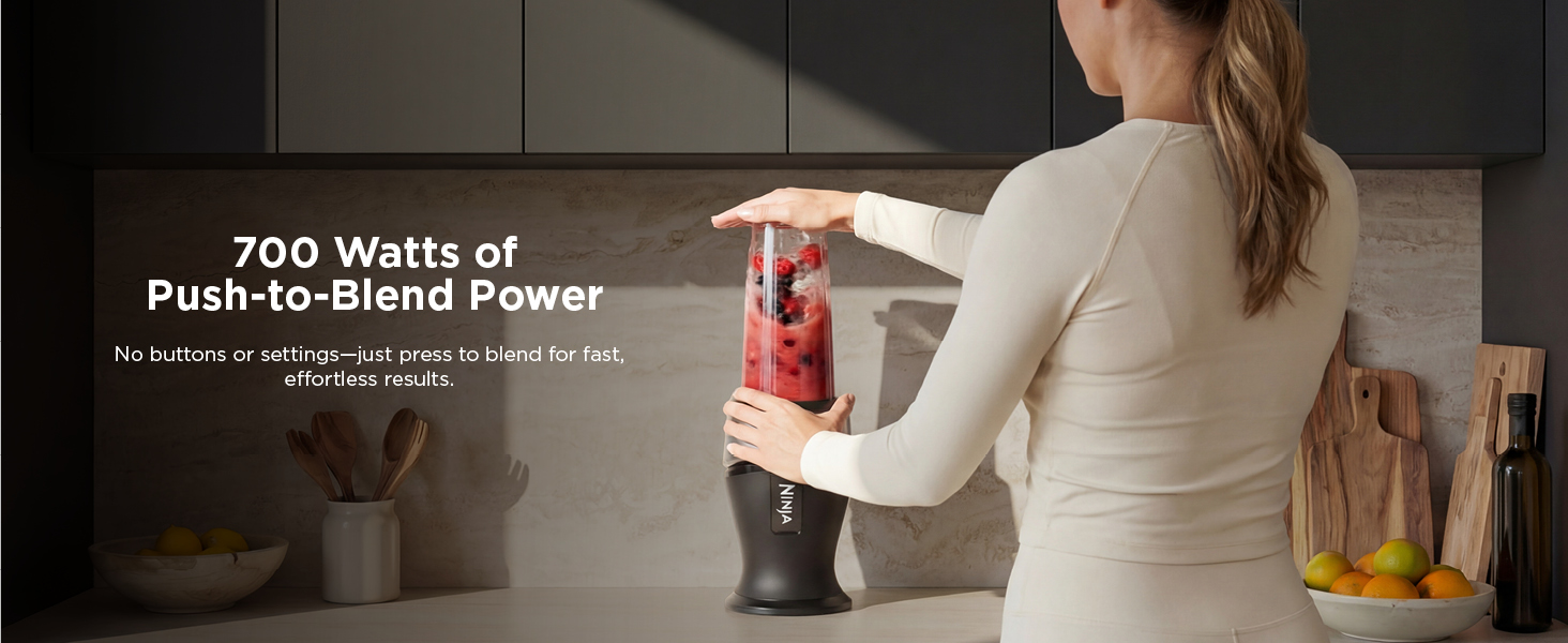 700 Watts of Push-to-Blend Power