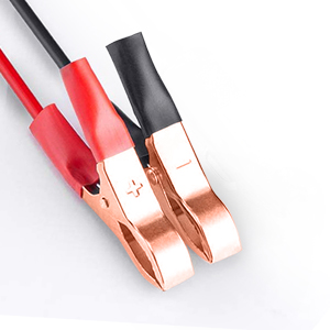 Durable battery clips