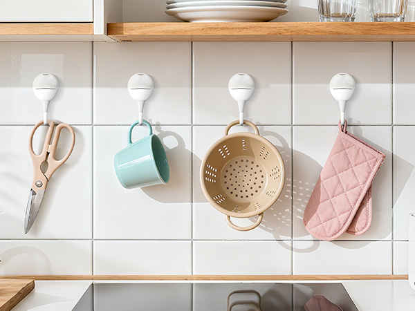 suction cups with hooks