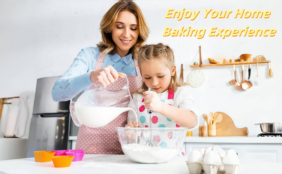 Just push down the handle, and the blending whisk will stir effortlessly and evenly the egg liquid.