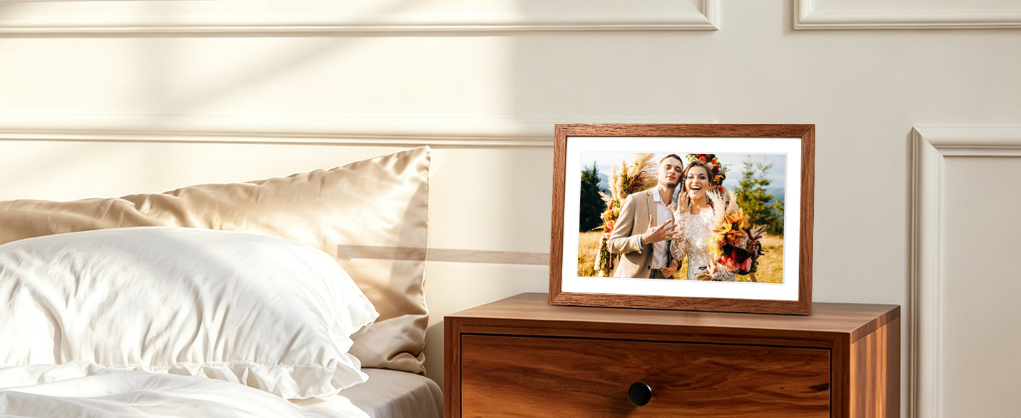 wood digital picture frame frameo