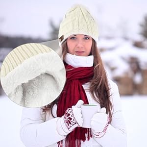 Warm Winter bluetooth beanie