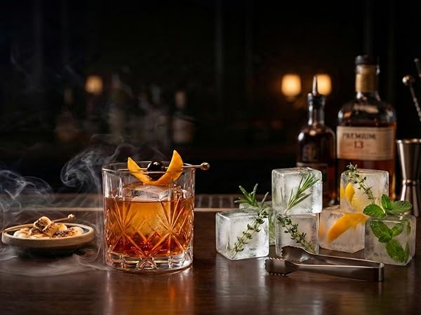 Whiskey cocktail
