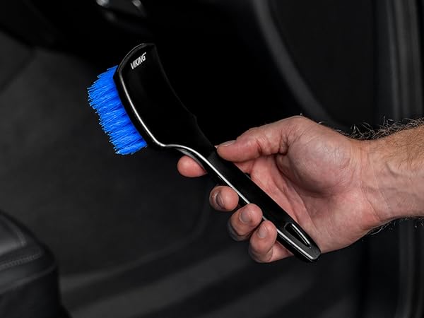 Viking Carpet Brush