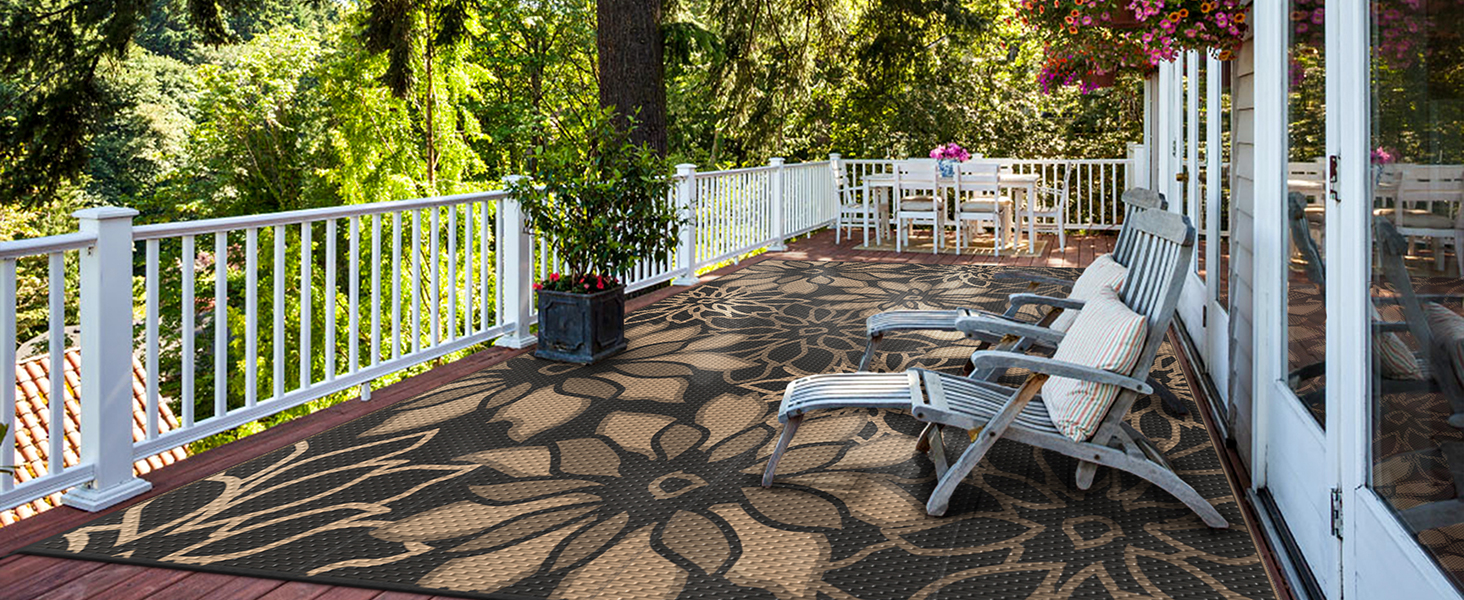 PATIO RUG