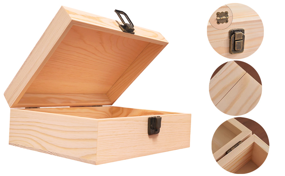 Small wooden boxes
