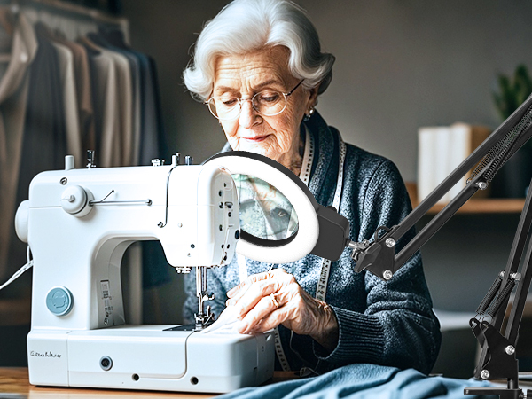 jewelry magnifying glass with light large magnifying glass with light magnifying