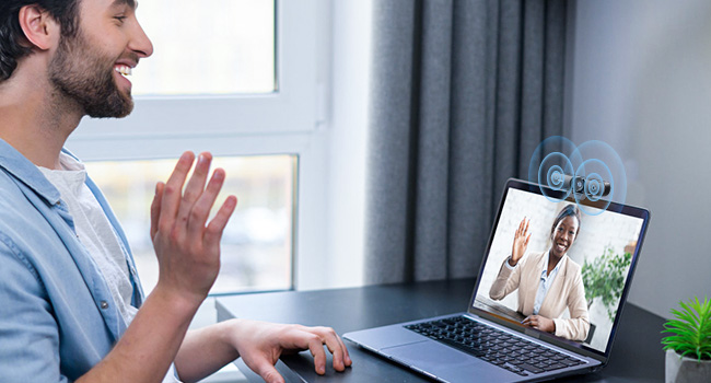 HelloCam's Noise-Canceling Microphones receive clearer sound in meetings.