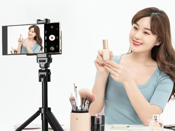 selfie monitor screen