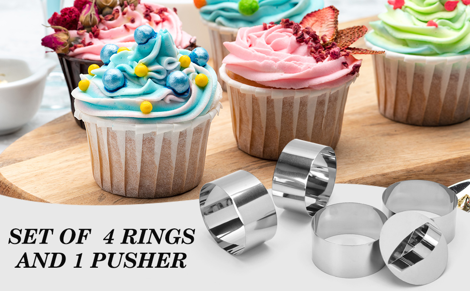SET OF 4 RINGS AND 1 PUSHER