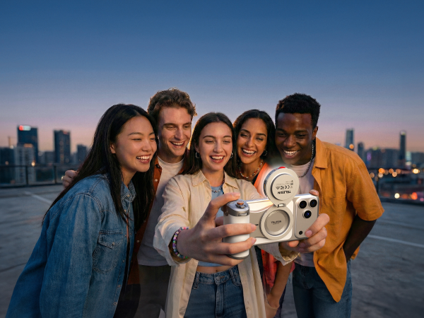 magnetic phone camera grip with selfie light