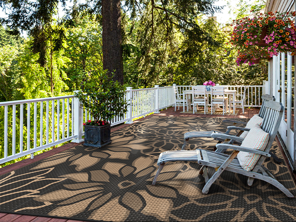 PATIO RUG