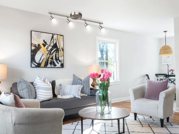 ideal for lounges, dining rooms, shop, bar, kitchens, bedrooms,showroom and other areas.