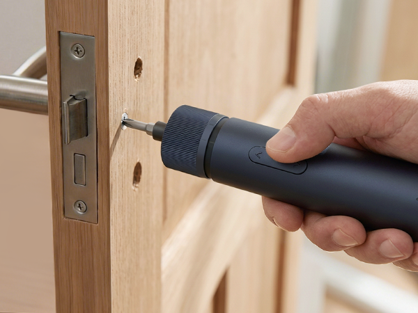 Household repairs(hanging pictures adjusting fixtures light electrical work),Install door locks