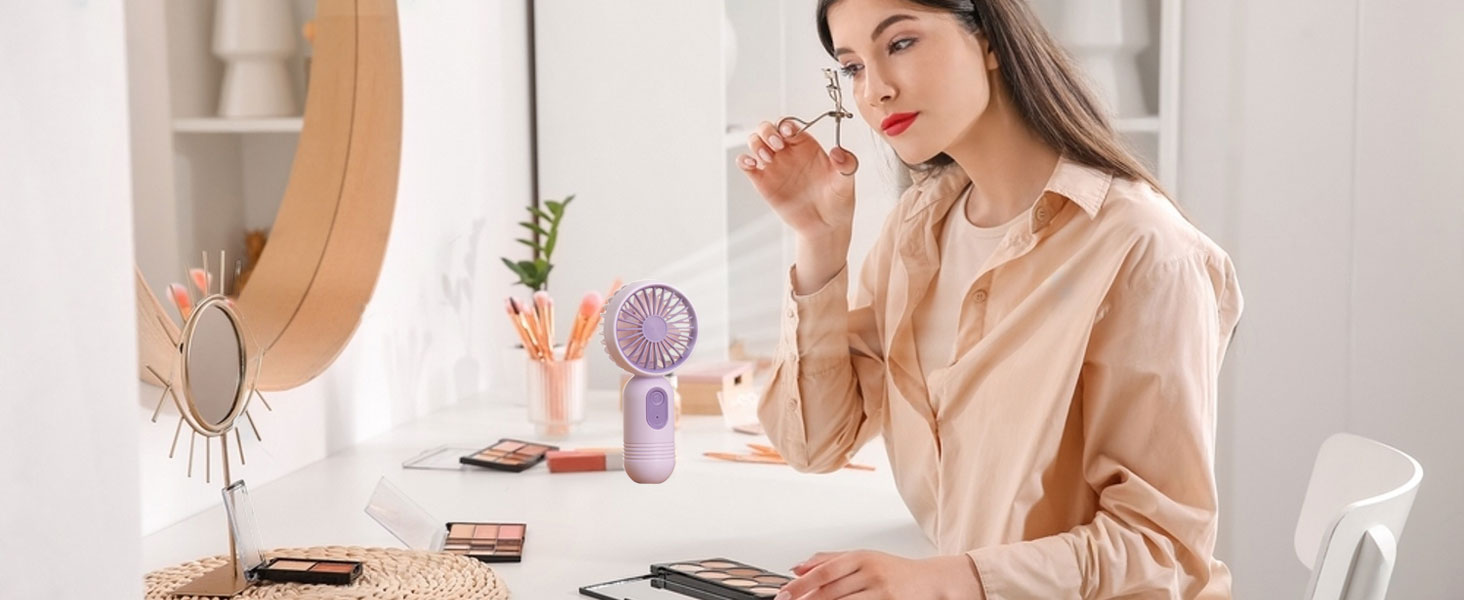 Eyelash Fan