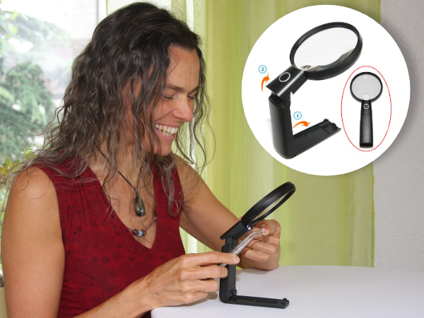 illuminated magnifier for splinter removal